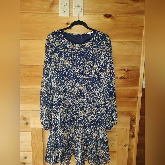 Jodifl floral dress with built in shorts - Picture 1 of 5
